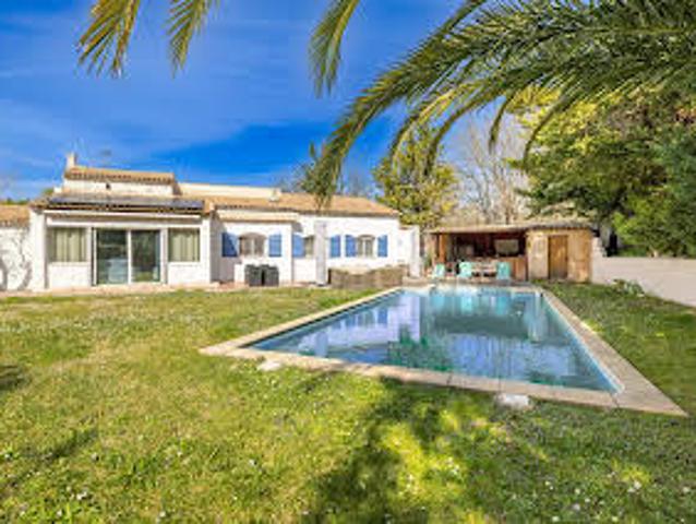 Maison avec Piscine et Jardin