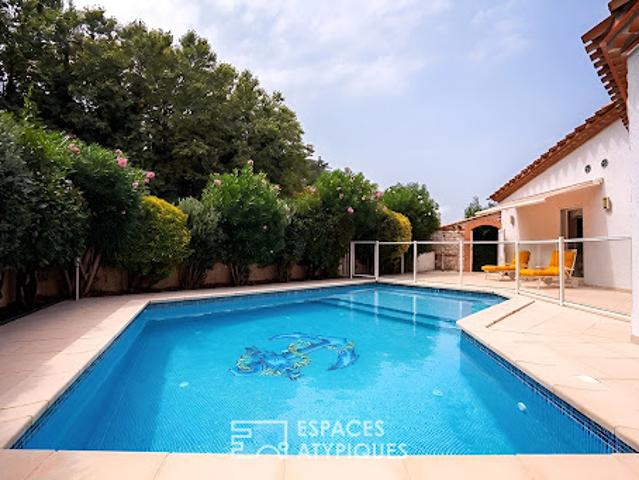 Maison avec piscine et jardin