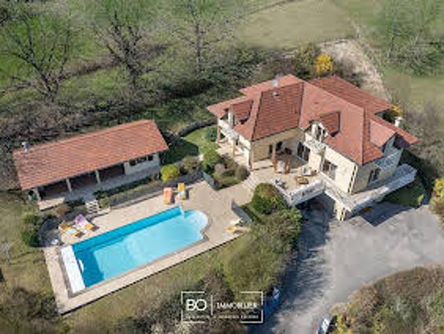 Maison avec Piscine et Jardin