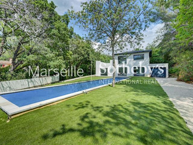 Maison avec piscine et jardin