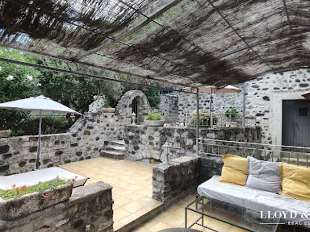 Maison avec piscine et jardin
