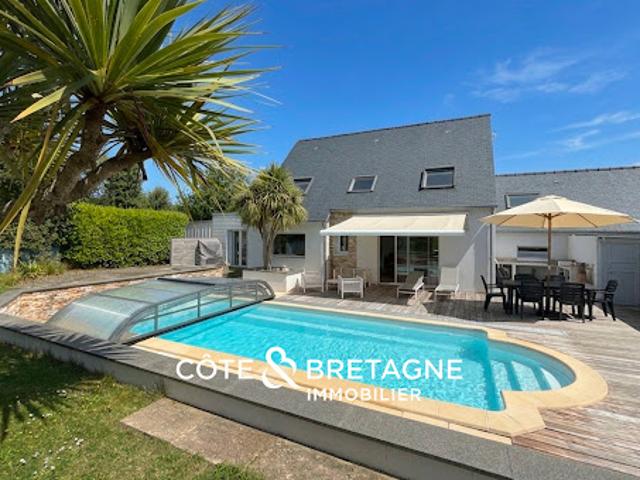 Maison avec piscine et jardin