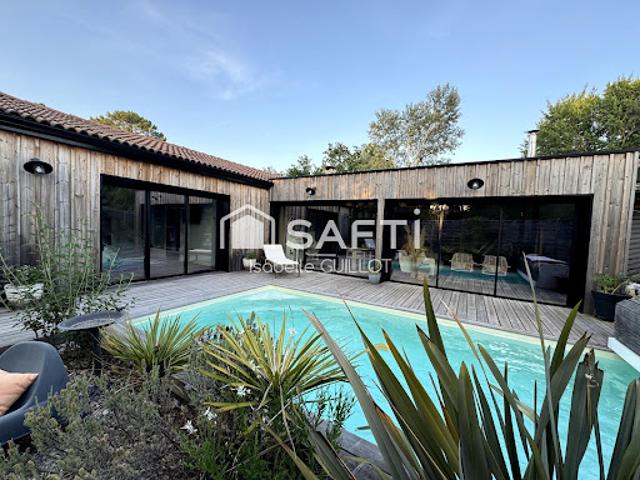 Maison avec piscine et jardin