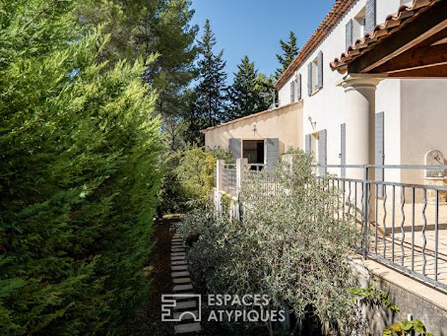 Maison avec piscine et jardin