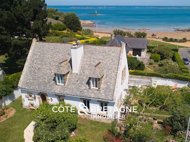 Maison avec piscine et jardin