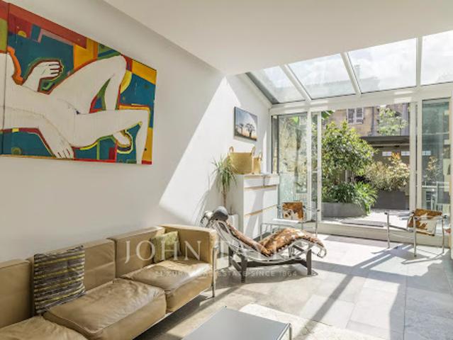 Maison avec piscine et jardin