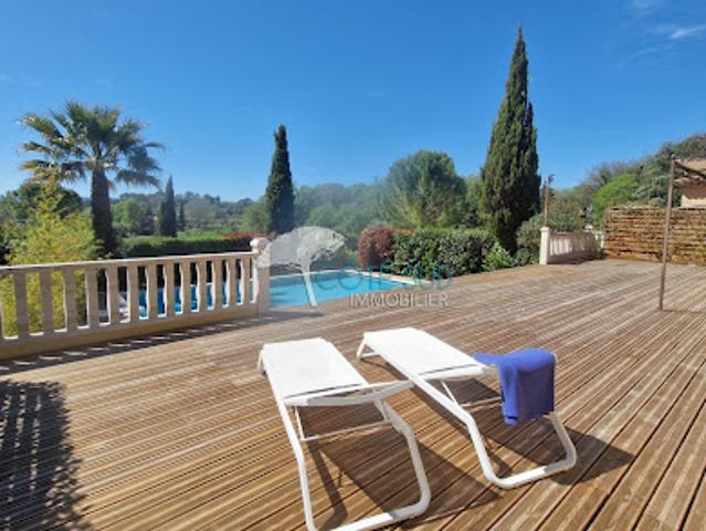 Maison avec piscine et jardin