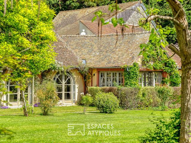 Maison avec piscine et jardin
