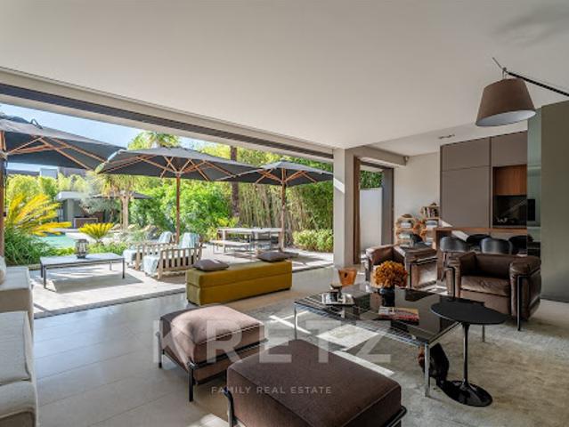 Maison avec piscine et jardin