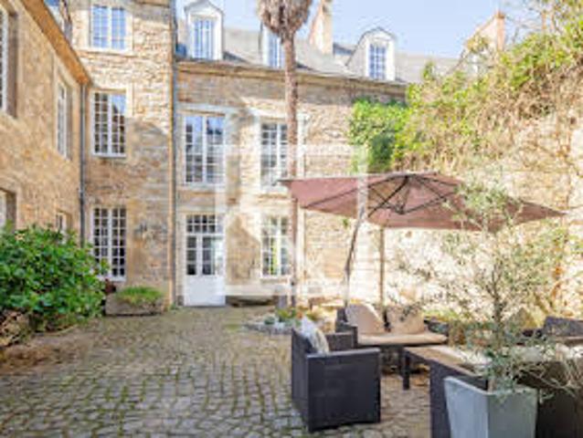 Maison avec Piscine et Jardin