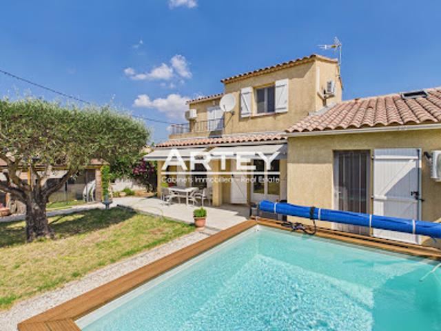 Maison avec piscine et jardin