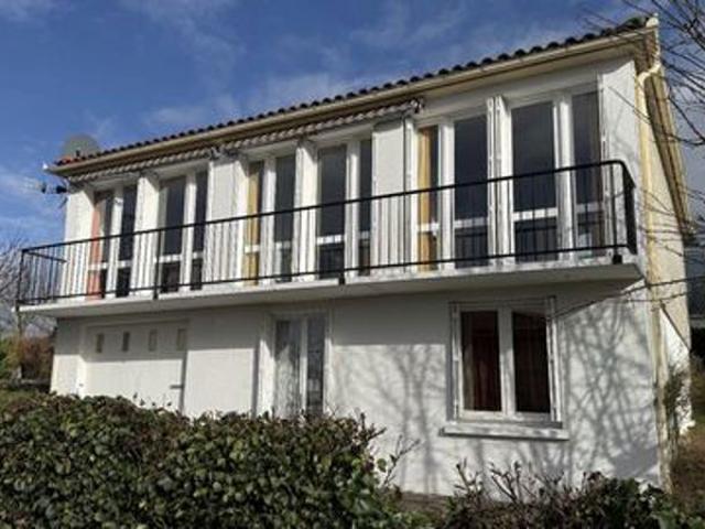 Maison avec piscine et studio independant Figeac