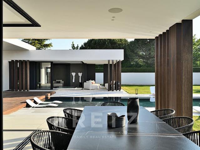 Maison avec piscine et terrasse