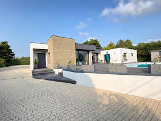 Maison avec Piscine et Terrasse