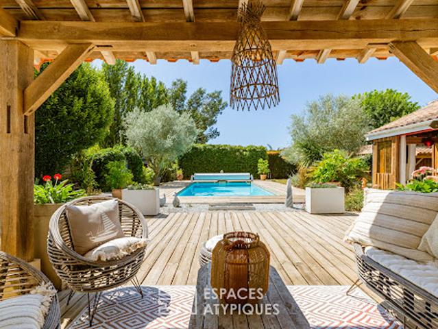Maison avec piscine et terrasse