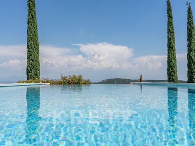 Maison avec piscine et terrasse
