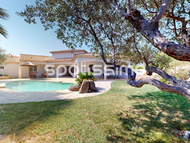 Maison avec piscine et terrasse
