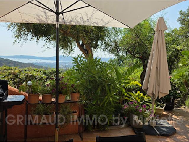 Maison avec piscine et terrasse