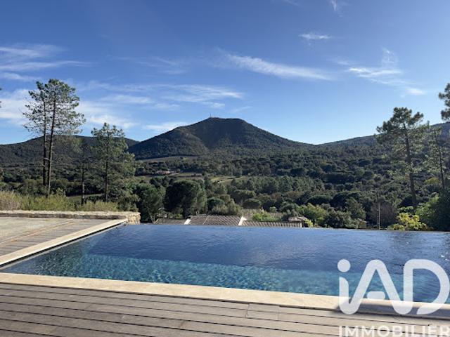 Maison avec piscine et terrasse