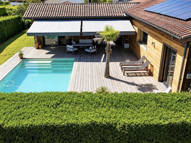 Maison avec piscine et terrasse