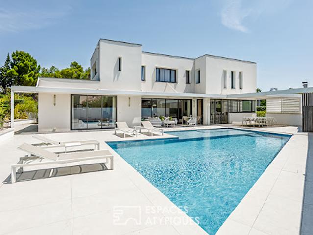 Maison avec piscine et terrasse