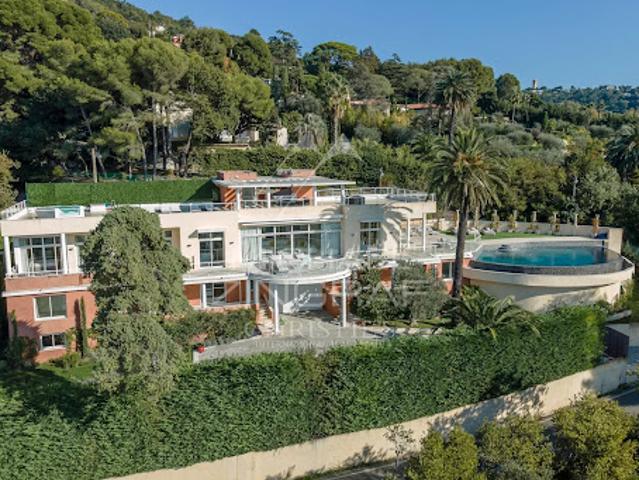 Maison avec piscine et terrasse