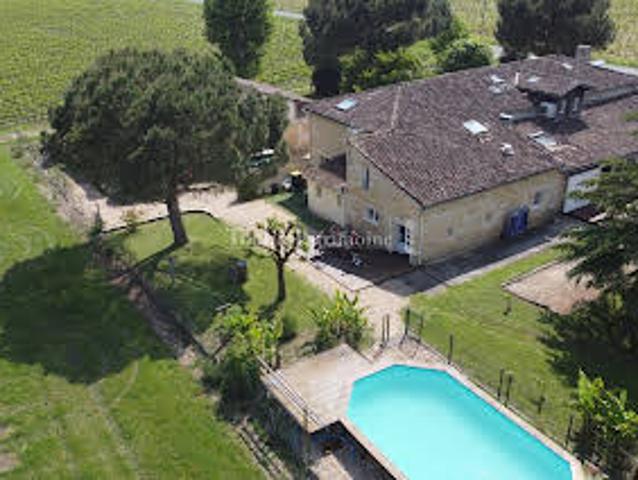 Maison avec Piscine et Terrasse