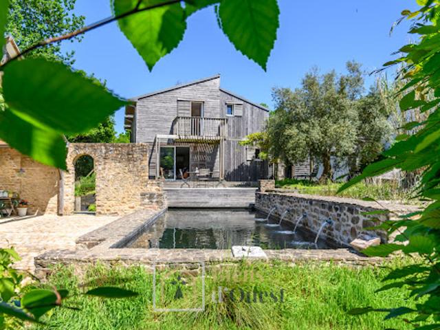 Maison avec piscine et terrasse