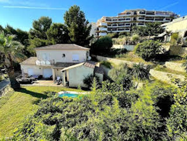 Maison avec Piscine et Terrasse