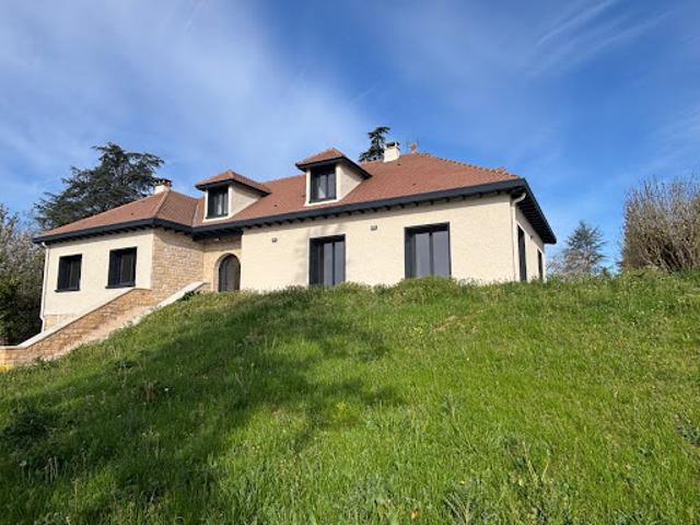 Maison avec piscine et terrasse