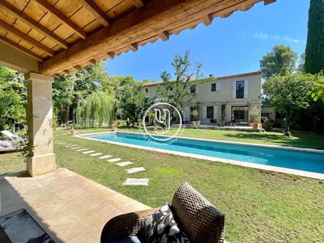 Maison avec piscine et terrasse