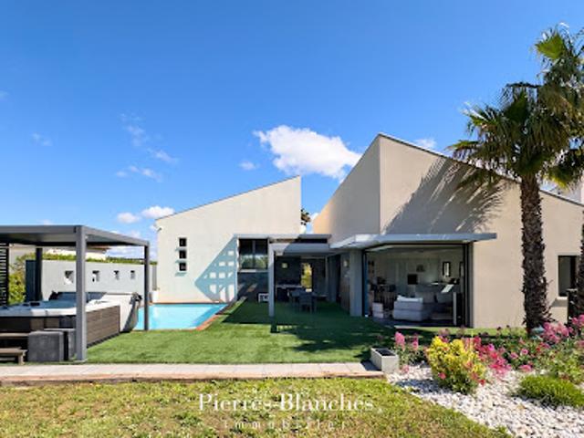 Maison avec piscine et terrasse