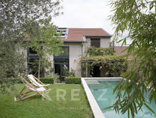 Maison avec Piscine et Terrasse