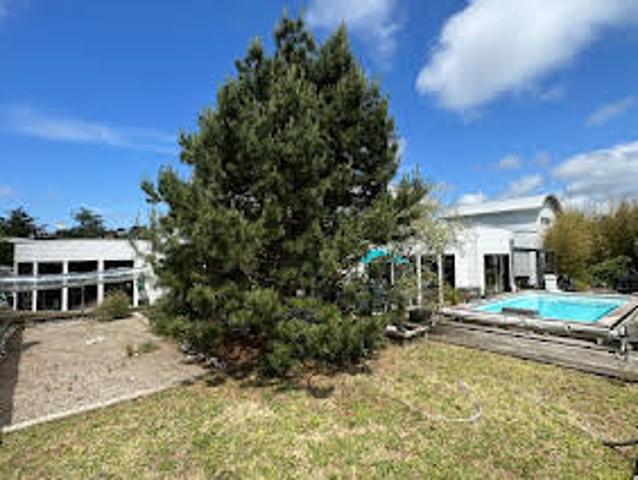 Maison avec Piscine et Terrasse
