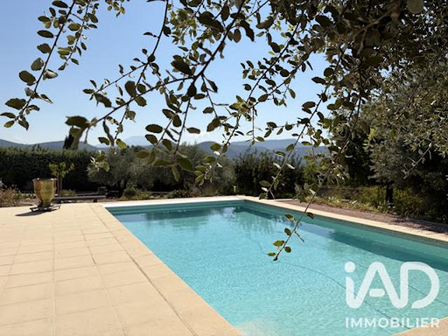 Maison avec piscine et terrasse