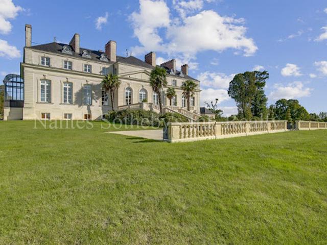 Maison avec piscine et terrasse