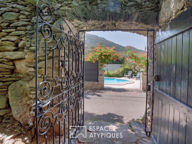 Maison avec piscine et terrasse