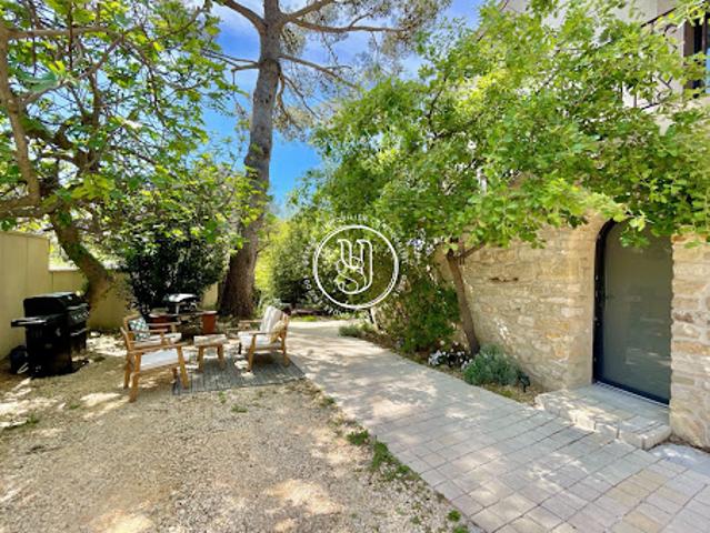 Maison avec piscine et terrasse