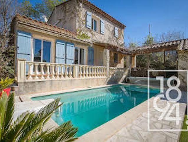 Maison avec Piscine et Terrasse