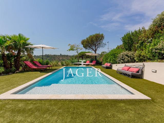 Maison avec piscine et terrasse