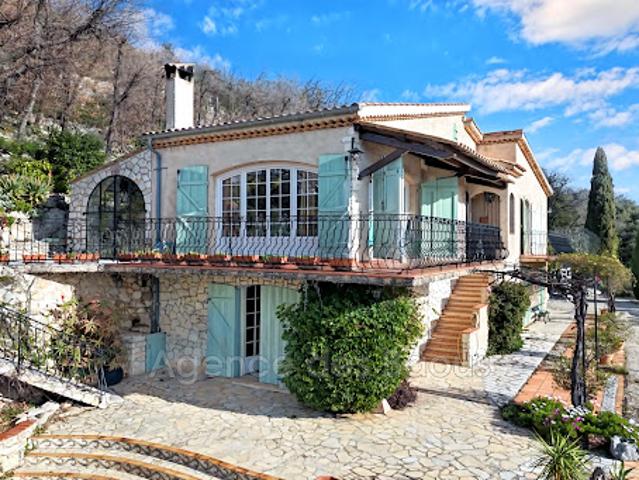 Maison avec piscine et terrasse