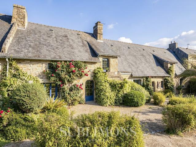 Maison avec piscine et terrasse