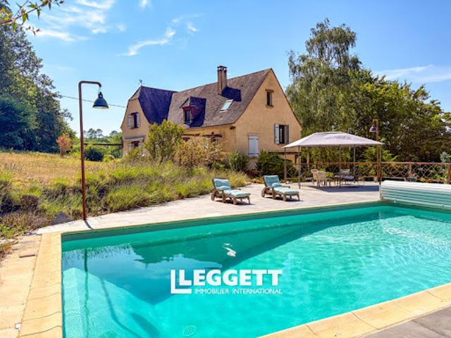 Maison avec piscine et terrasse
