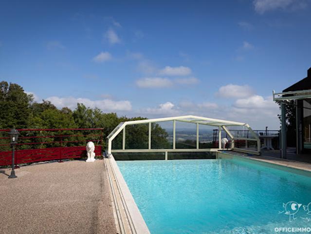Maison avec piscine et terrasse