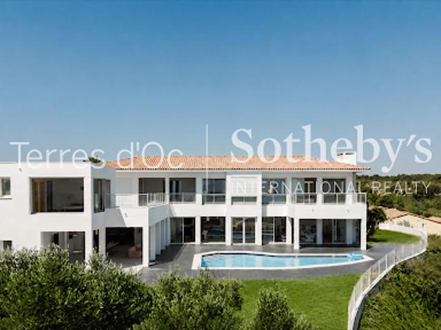 Maison avec piscine et terrasse