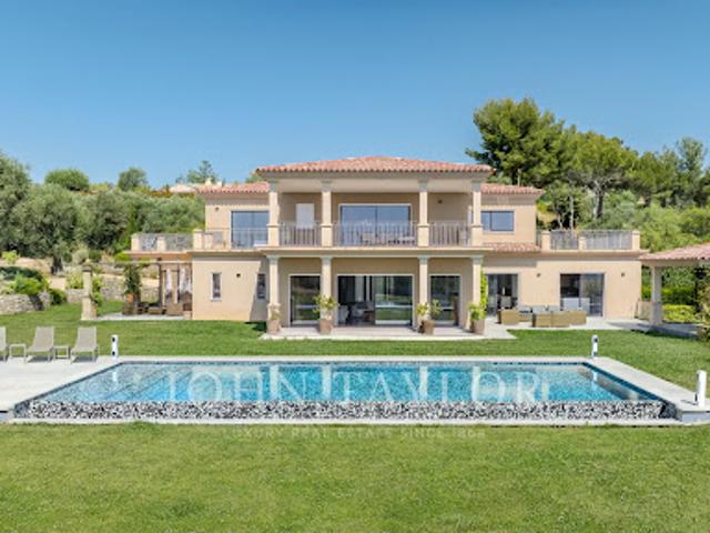 Maison avec piscine et terrasse