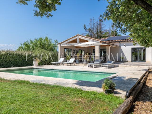 Maison avec piscine et terrasse