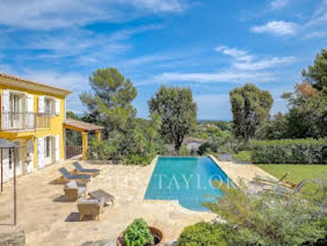 Maison avec Piscine et Terrasse