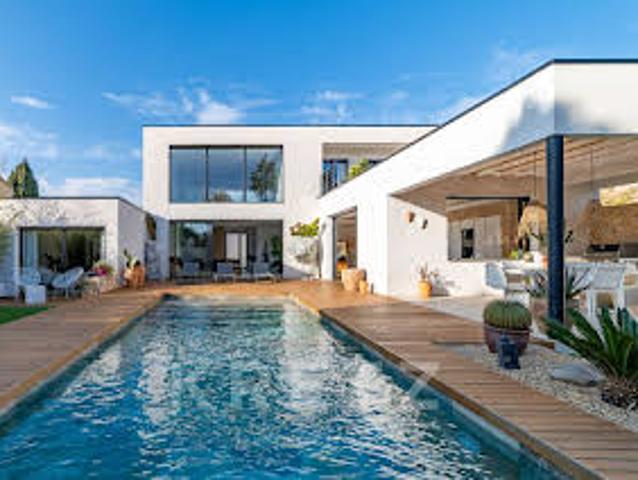 Maison avec Piscine et Terrasse