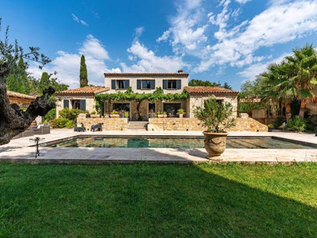 Maison avec piscine et terrasse